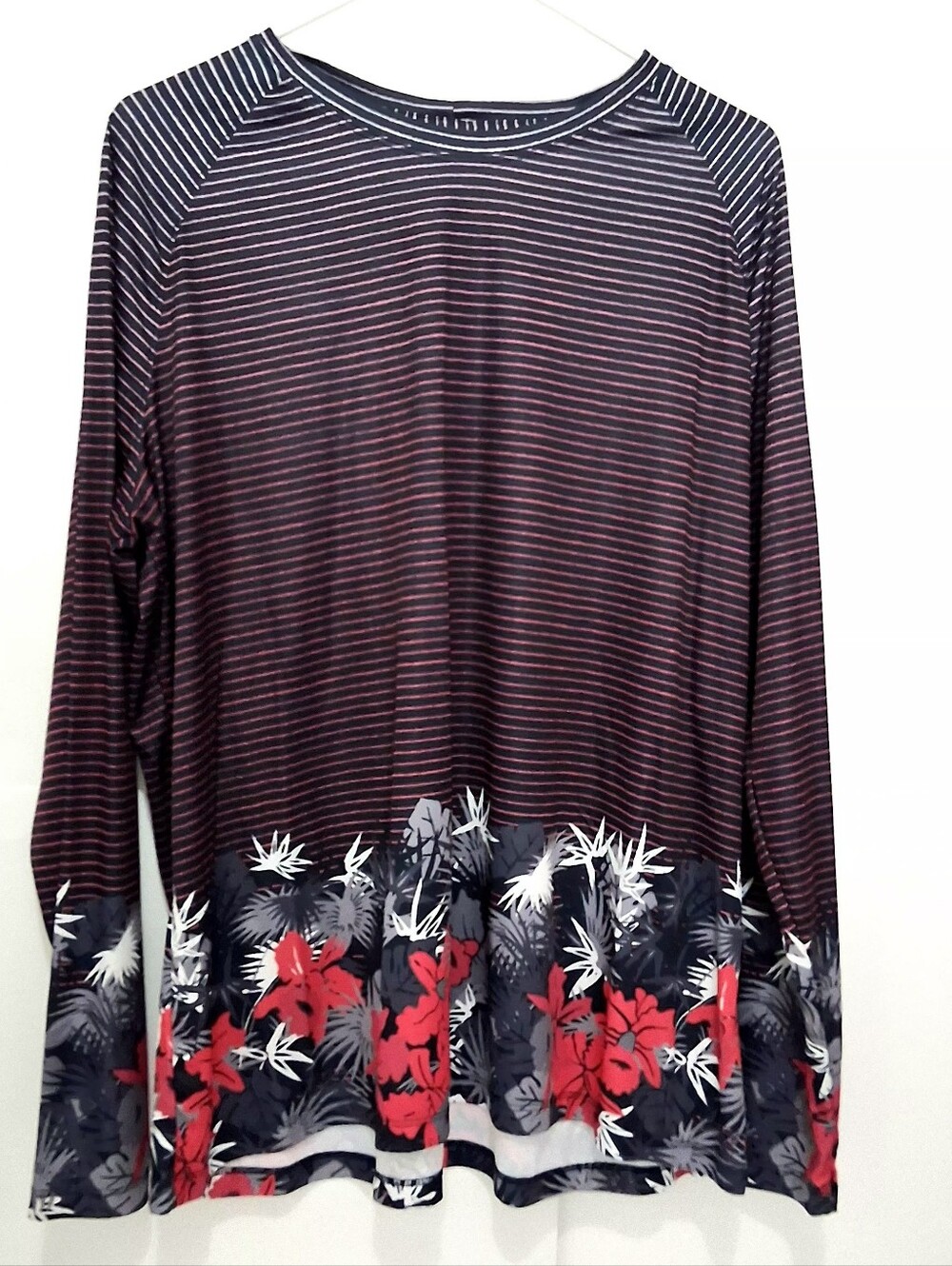 COLUMBIA Striped Long-Sleeve Tee with Red Floral Border Size 2X